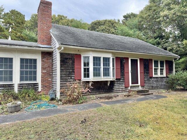 House for sale in Eastham