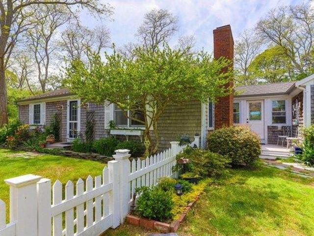 House for sale in Eastham