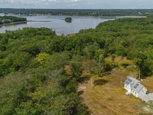 House for sale in Edgecomb, Maine