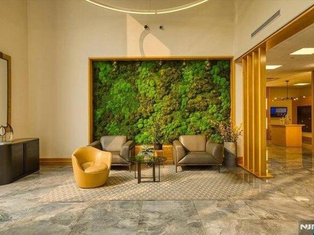 Condo for sale in Edgewater, New Jersey