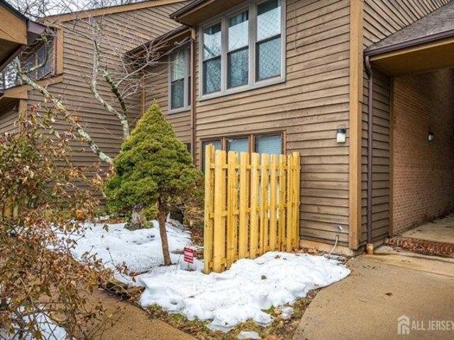 Condo for sale in Edison, New Jersey