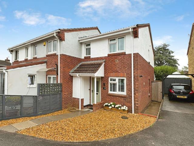 Cottage for sale in Cadbury Heath, South Gloucestershire