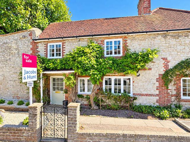 Cottage for sale in Littlecote, West Sussex