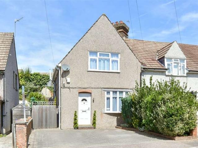 Cottage for sale in Crayford, Greater London