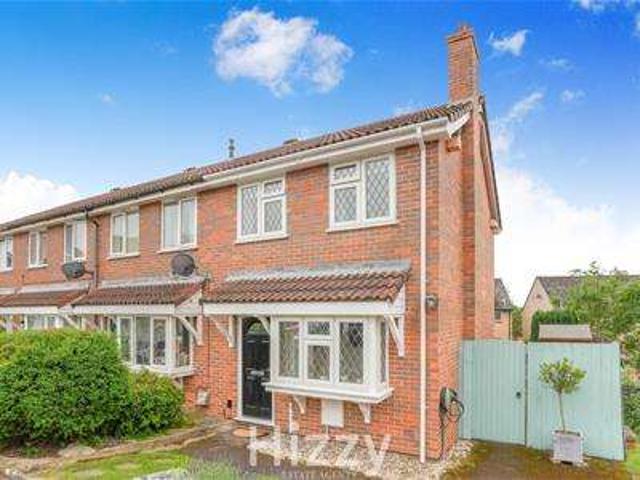 Cottage for sale in Chelmondiston, Suffolk