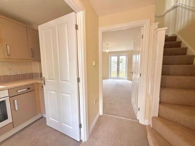 Cottage for sale in Rodbourne, Swindon