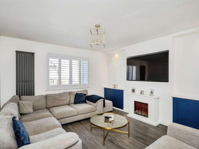 Cottage for sale in Neath, Cimla