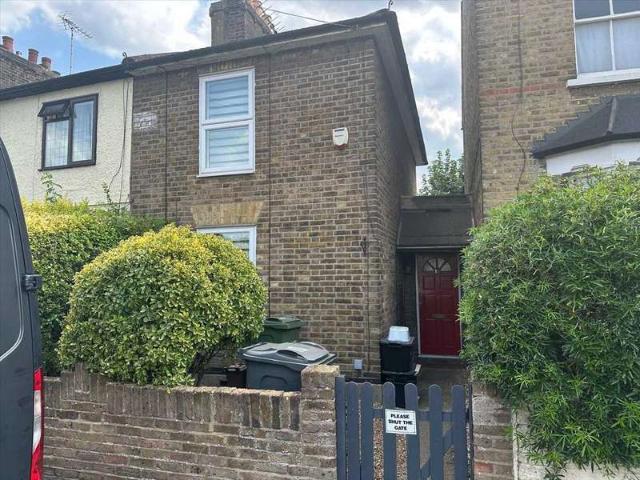 Cottage for sale in Broxbourne, Hertfordshire