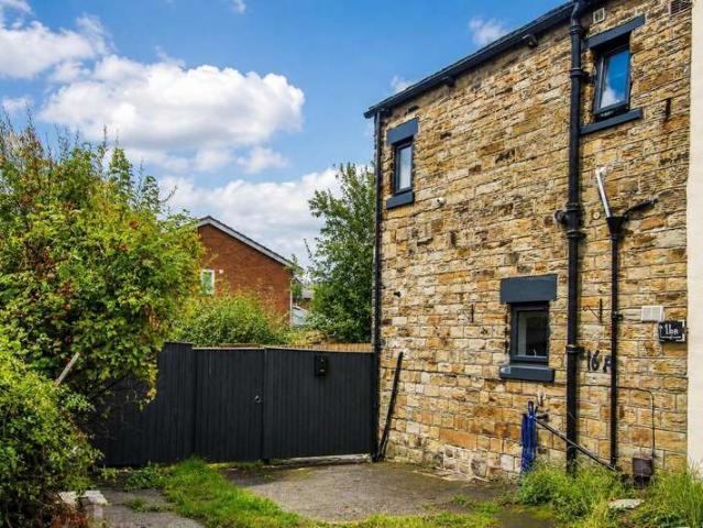 Cottage for sale in Dewsbury, West Yorkshire