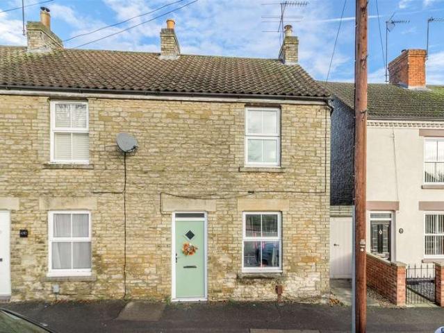 Cottage for sale in Crow Hill, Irthlingborough