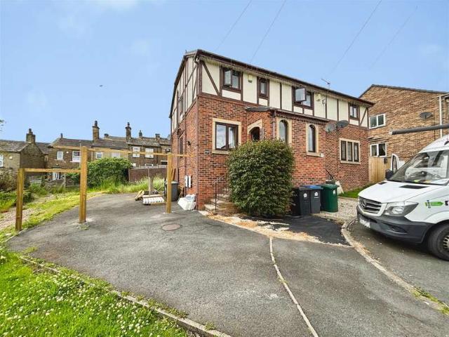 Cottage for sale in Buttershaw, West Yorkshire