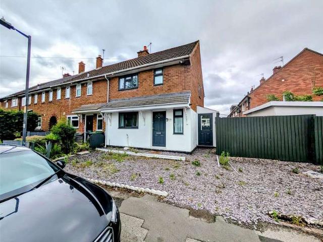 Terraced House for rent in Walsall, Dudley's Fields