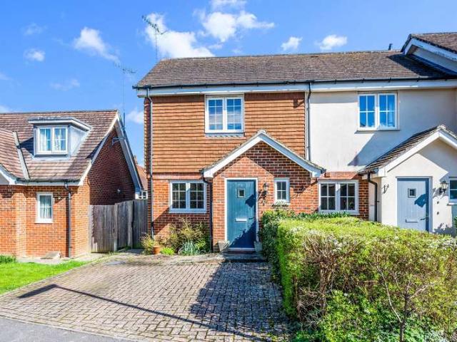 Cottage for sale in Hillview, Surrey