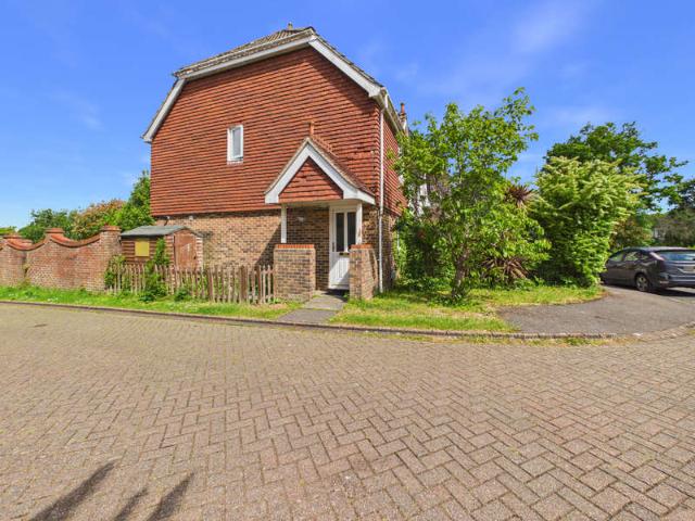Cottage for sale in Fareham, Hampshire