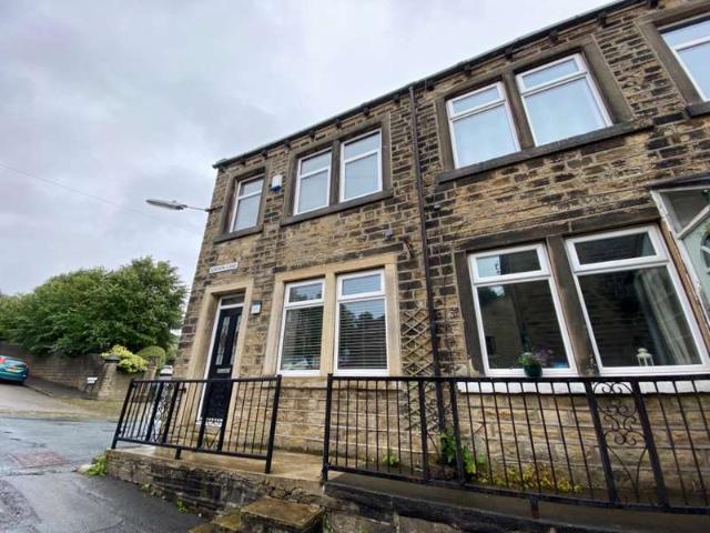 Cottage for rent in Wellhouse, Golcar
