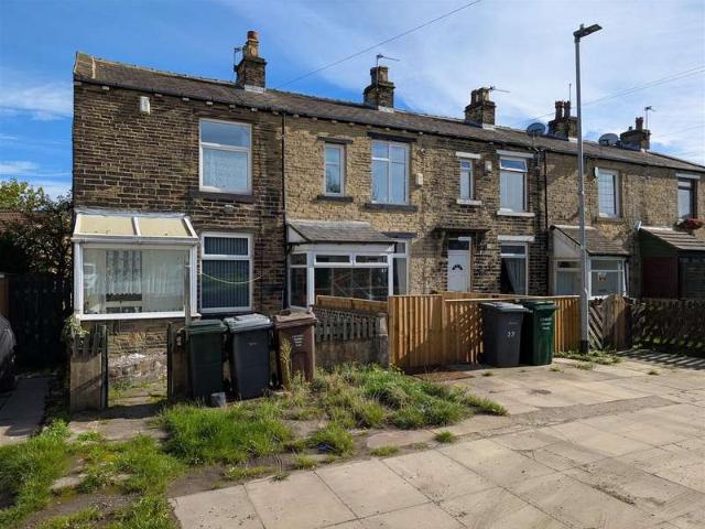 Cottage for sale in Bank Top, Bradford