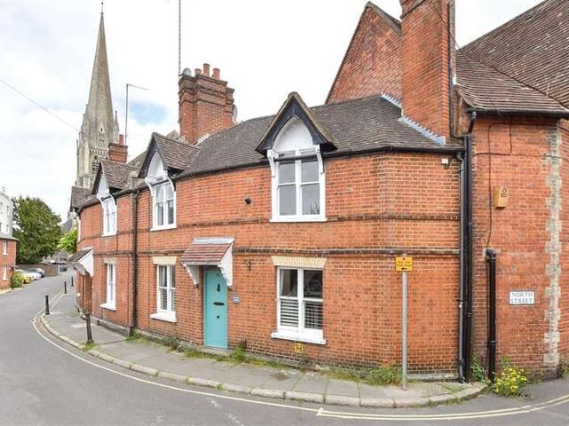 Cottage for sale in Pachesham Park, Surrey