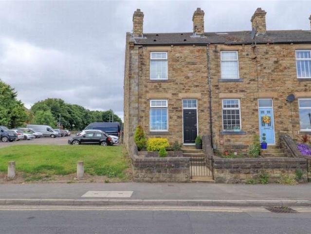 Cottage for sale in Thornhill Lees
