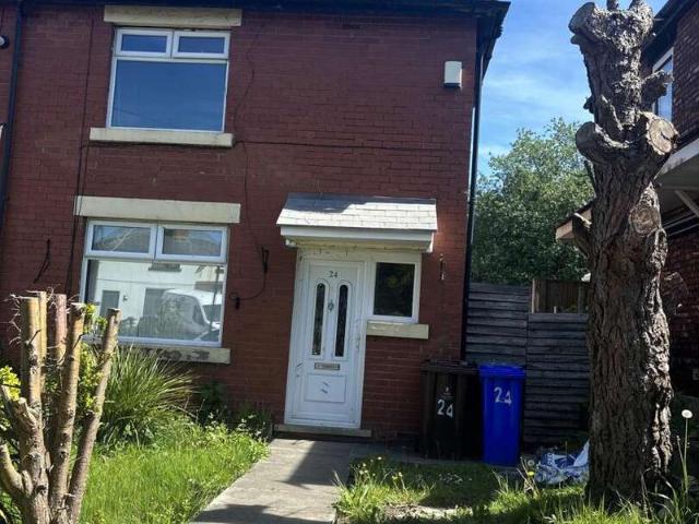 Cottage for sale in Godley, Greenheys