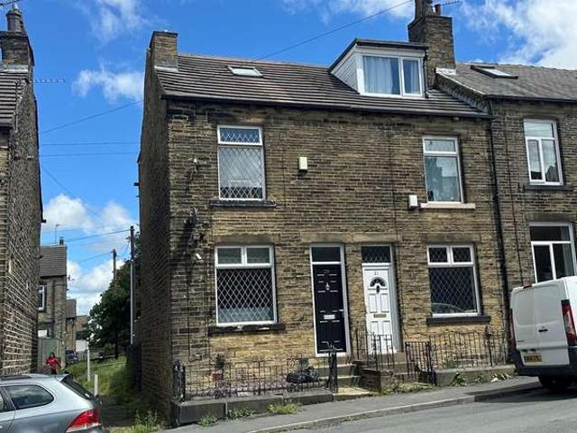 Cottage for sale in Eccleshill, West Yorkshire