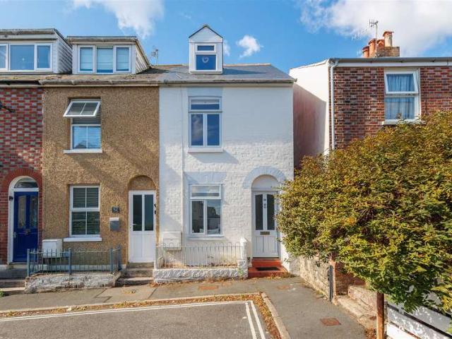 Cottage for sale in Cowes, Isle Of Wight
