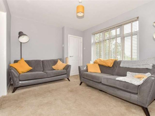 Cottage for sale in Elvington, Ash
