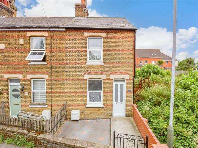 Cottage for sale in Bourne Vale, Kent