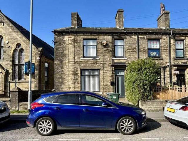 Cottage for sale in Queensbury, Bradford