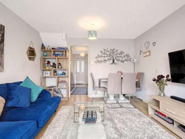 Cottage for sale in Hainault, Greater London