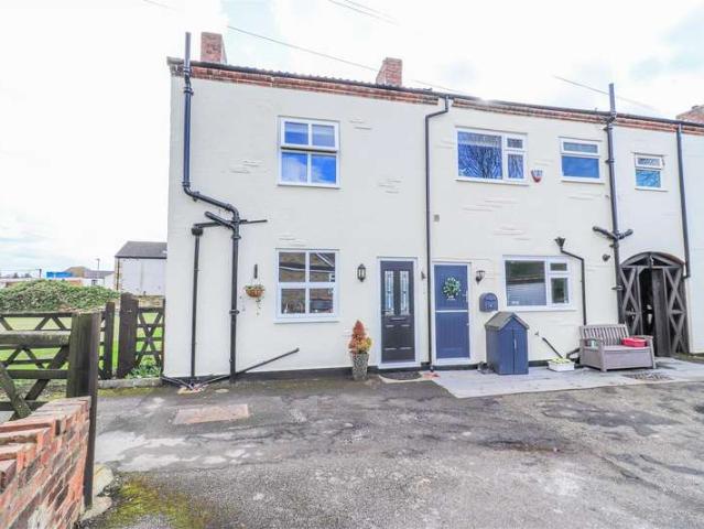 Cottage for sale in Wrenthorpe, West Yorkshire