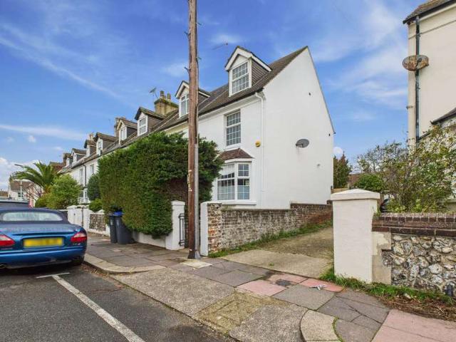 Cottage for sale in West Worthing, Worthing