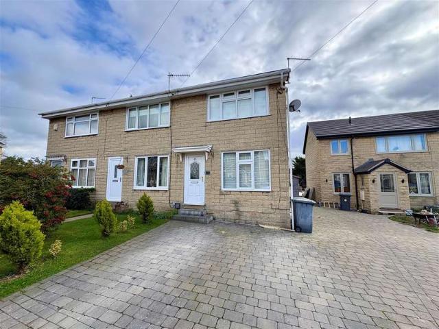Cottage for sale in Cleckheaton, West Yorkshire