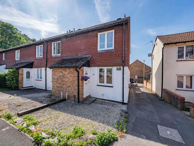 Cottage for sale in Greater London