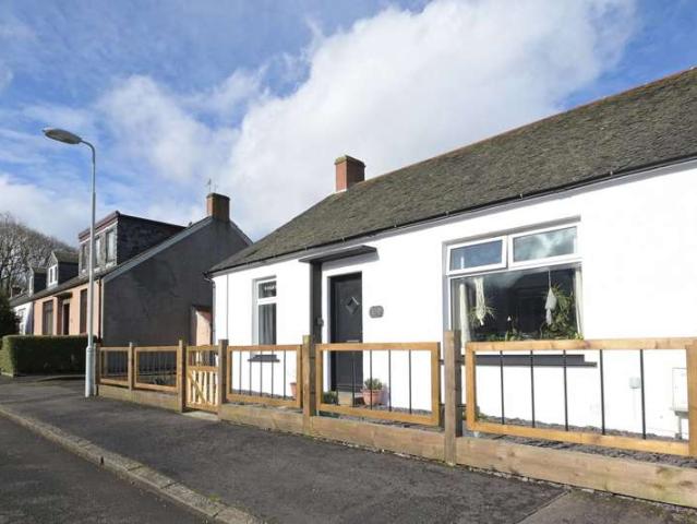 Cottage for sale in Pumpherston, Scotland