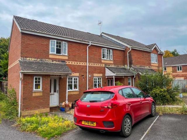 Cottage for sale in Broadlands, Wales