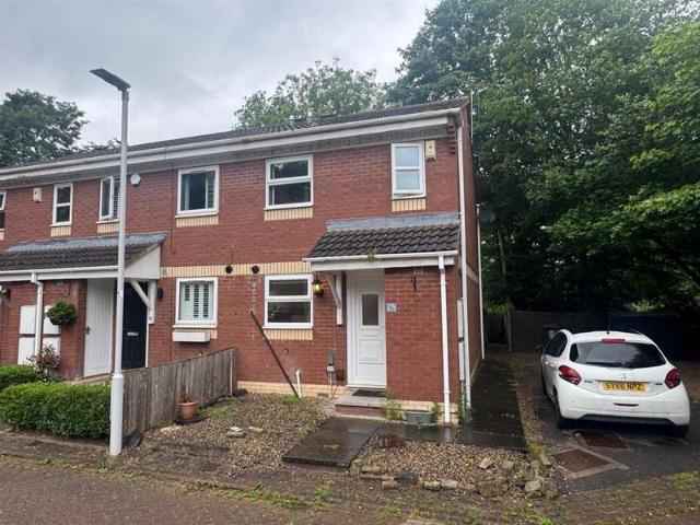 Cottage for sale in Churwell, West Yorkshire