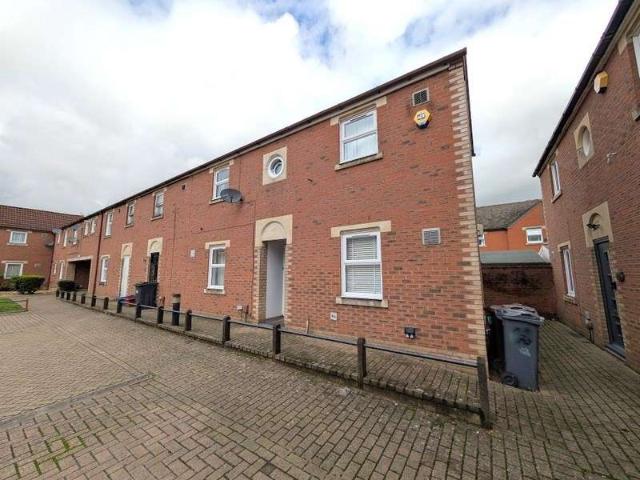 Cottage for sale in London Borough of Hounslow, Greater London