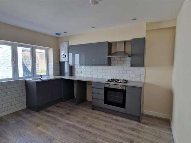 Cottage for rent in Gillingham