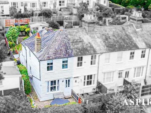 Terraced House for sale in Leigh-on-sea, Leigh-on-Sea