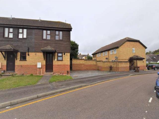 Cottage for sale in Gillingham