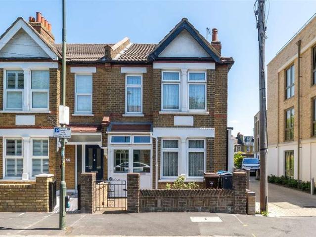 Cottage for sale in London Borough of Merton, Raynes Park