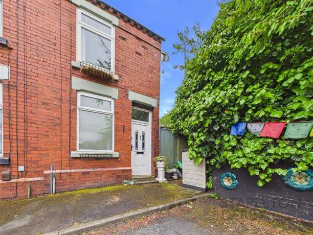 Cottage for sale in Green Bank, St Helens