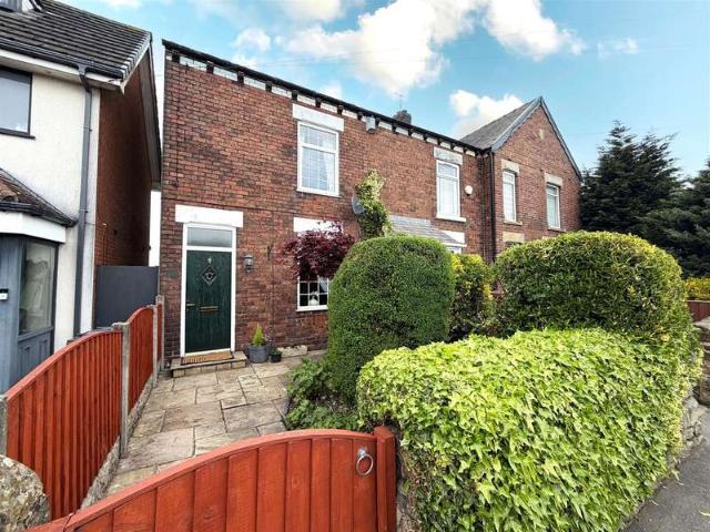 Cottage for sale in Westhoughton, Lee Bank