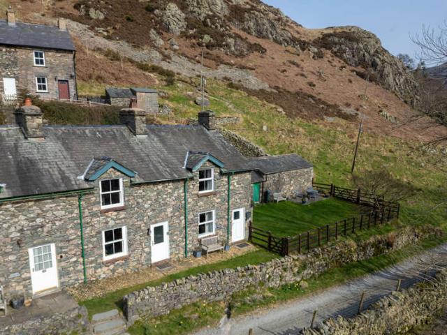Cottage for sale
