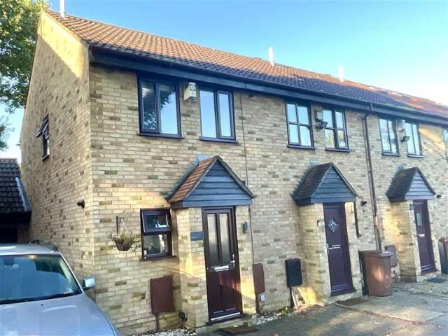 Cottage for sale in Walderslade, Chatham