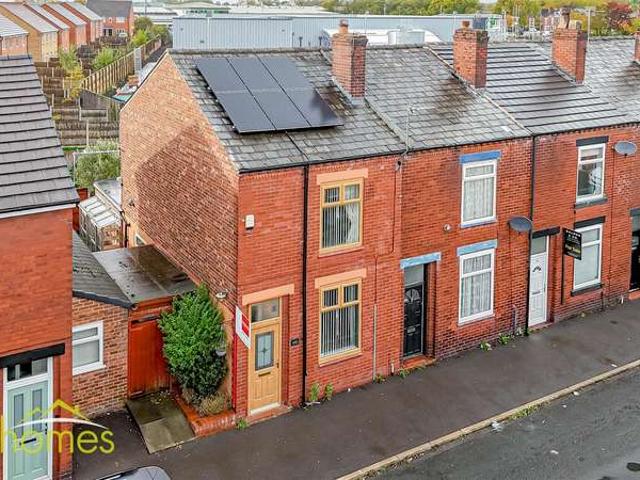 Cottage for sale in Westleigh, Wigan