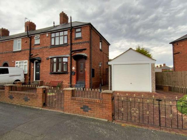 Cottage for sale in Whiteheath Gate, Blackheath