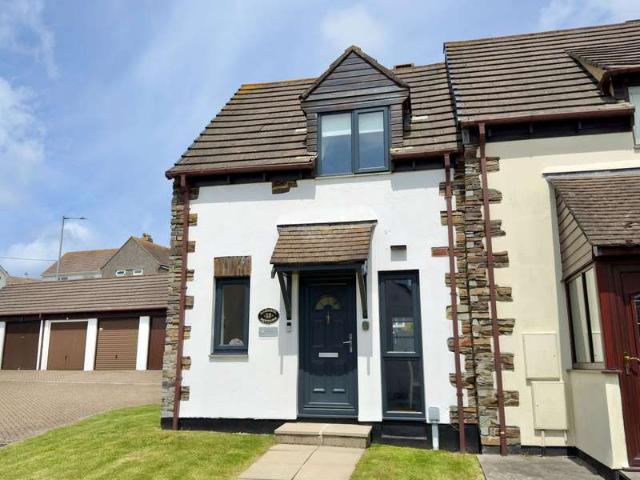 Cottage for sale in Padstow, Cornwall