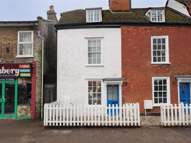 Cottage for sale in Ivy Chimneys, Epping