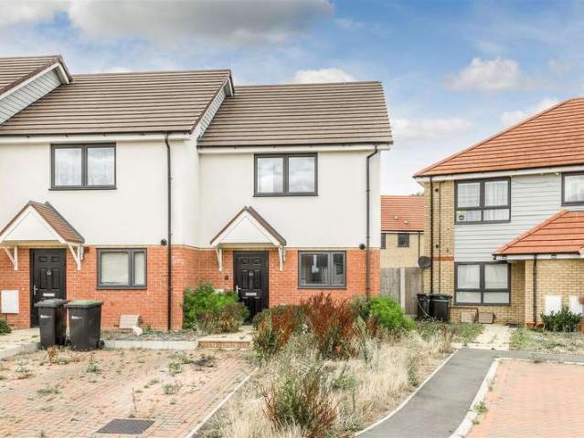 Cottage for sale in Finedon